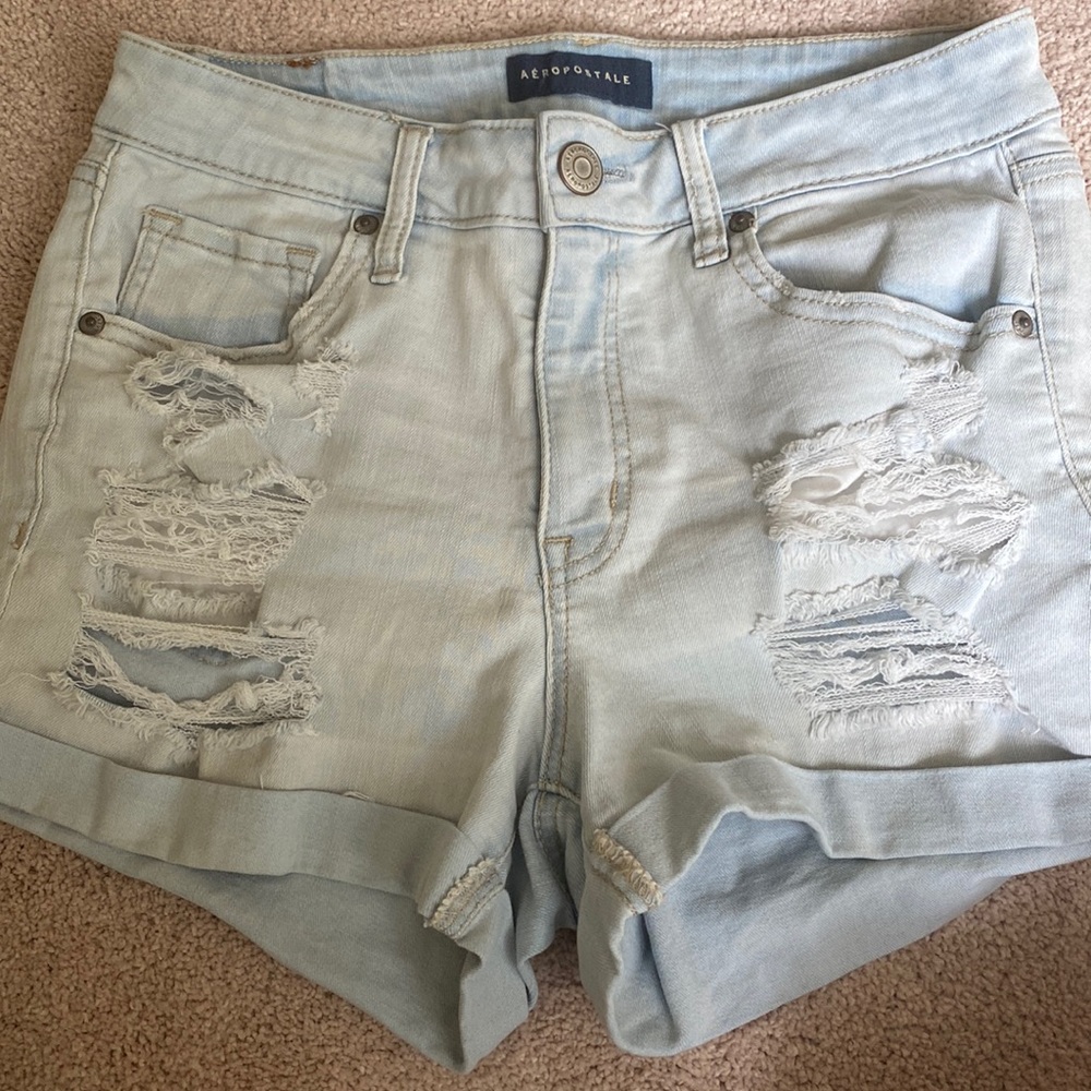 High Waisted MIDI Aeropostale shorts!
